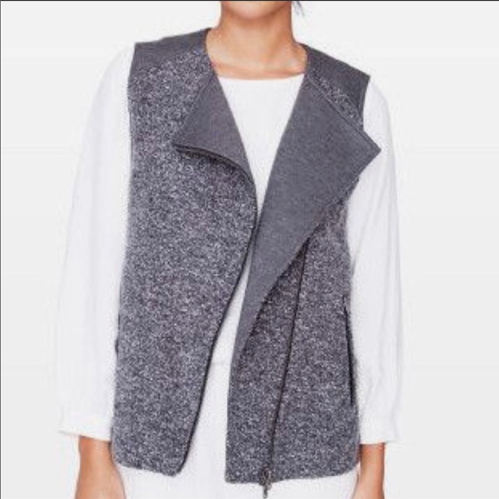 ⭐️ BOGO ⭐️ - Club Monaco Gray Vest Sz S